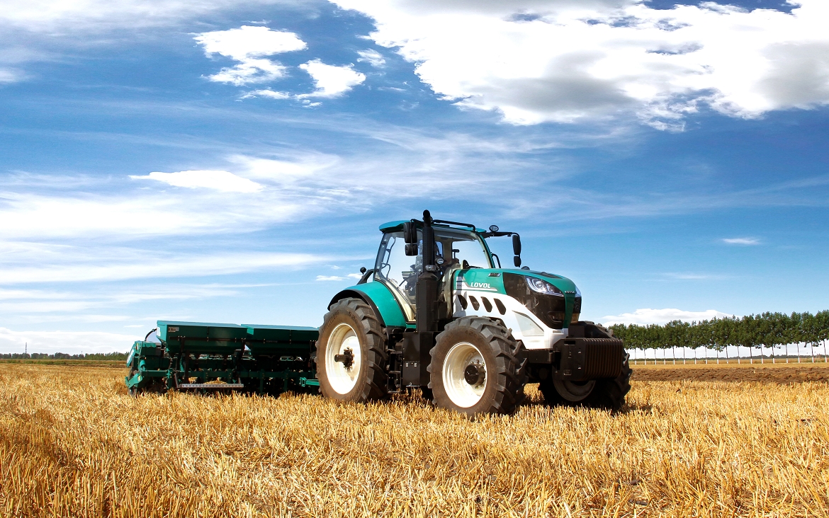 潍柴新宝GG拖沓机黑龙江作业