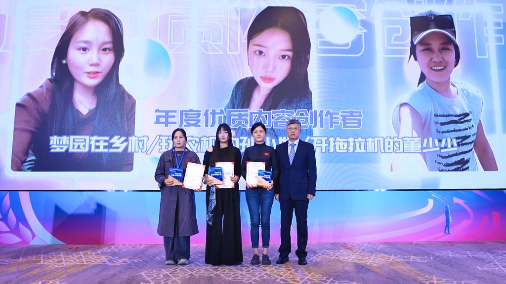 160cf405c4974797b48b72fb968de063